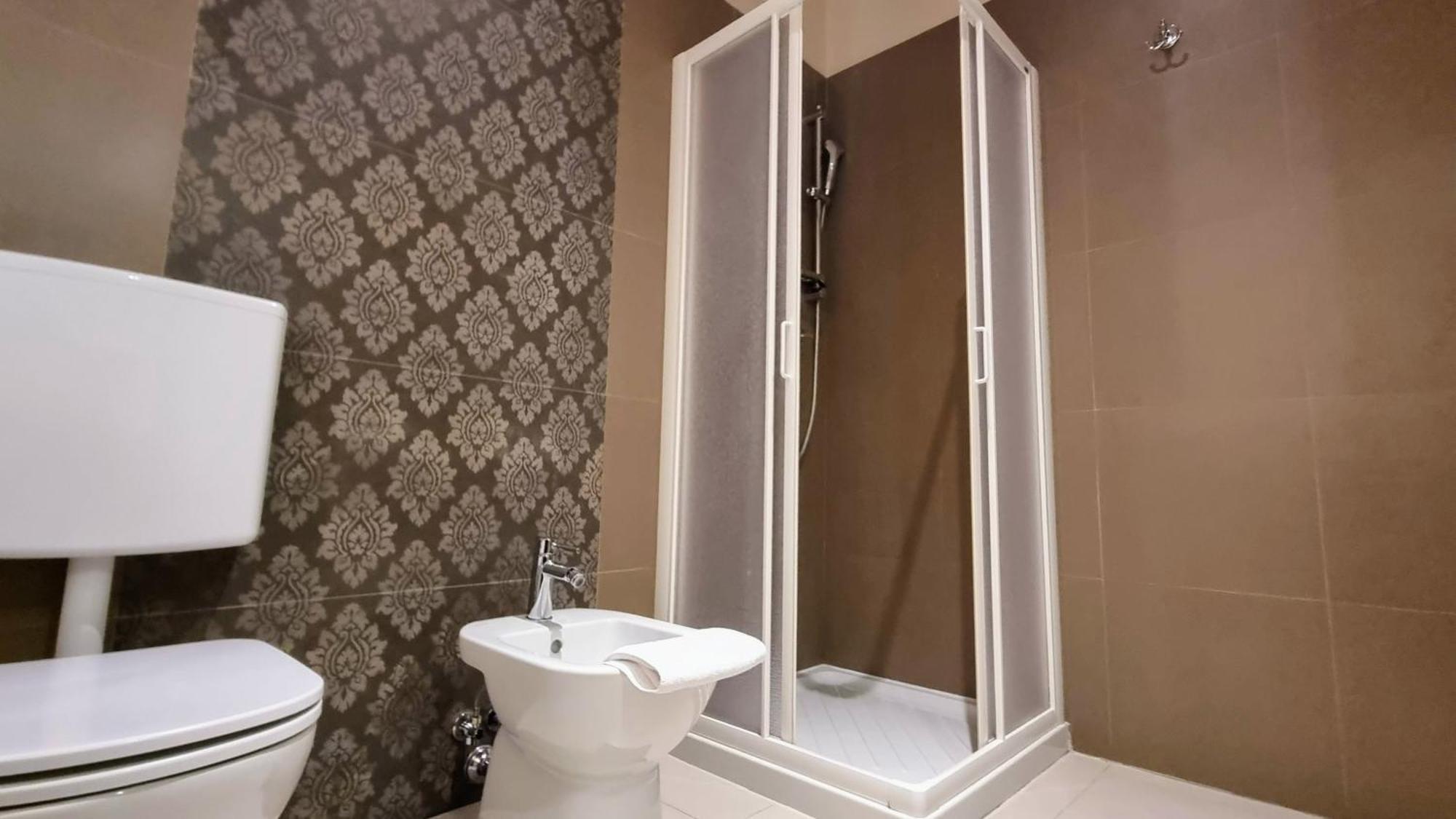 Locanda Al Volo Tommaseo Trieste Bagian luar foto