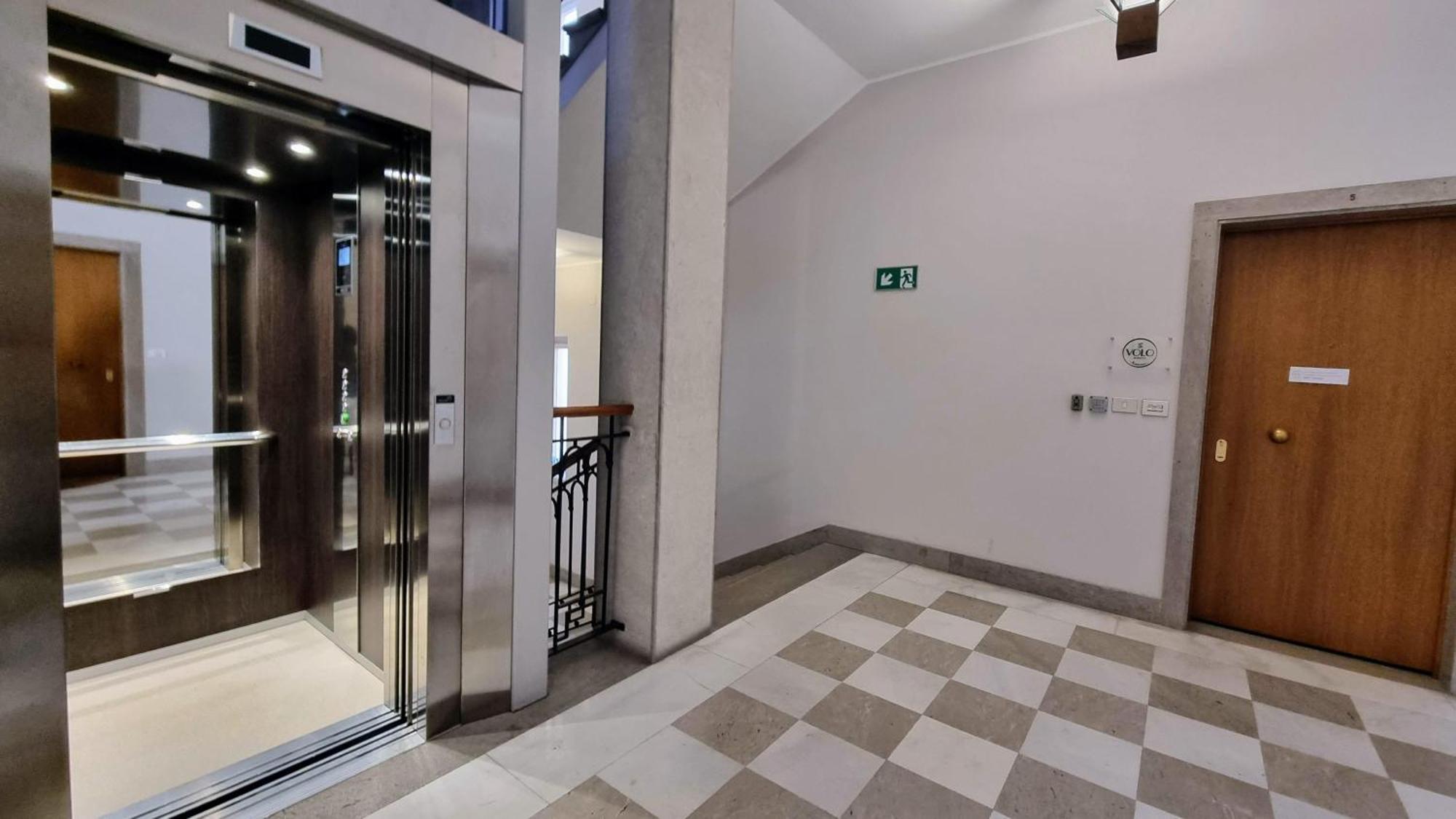 Locanda Al Volo Tommaseo Trieste Bagian luar foto